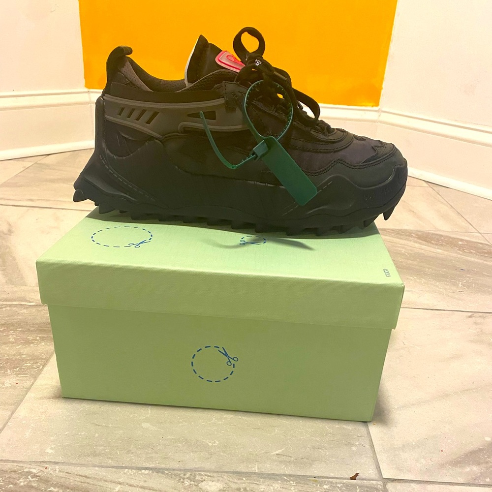 Brand New Off-White Odsy 1000. Never Used!!!